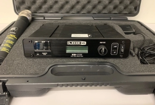 Line 6 - HAND HELD WIRELESS SYSTEM V75 2